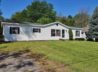 1712 S River Rd, Saginaw, MI 48609