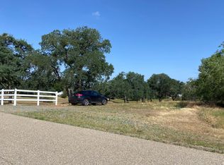 5185 Oak Hollow Rd, Valley Springs, CA 95252