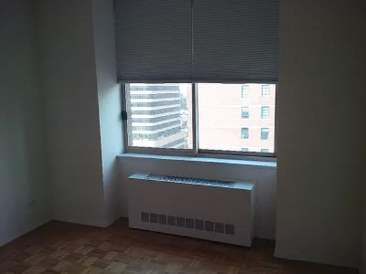 Rented by Classic Marketing- 530 Park1 | media 8