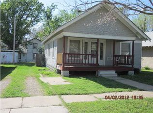 1037 Dearborn St, Augusta, KS 67010