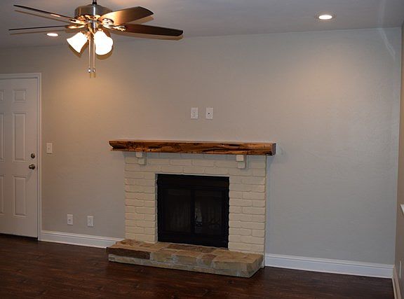 3rd image of 1117 Donna Kay Dr