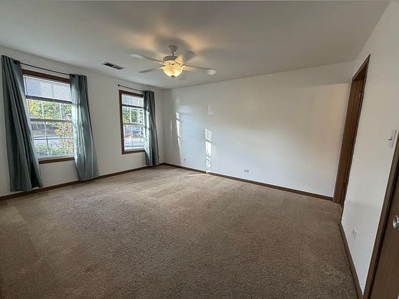 3rd image of 311 Sheffield Ct APT 1