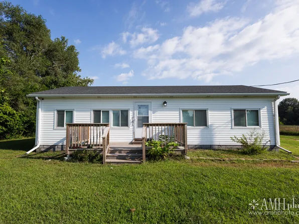 17611 E 4750s Rd, Pembroke Township, IL 60958