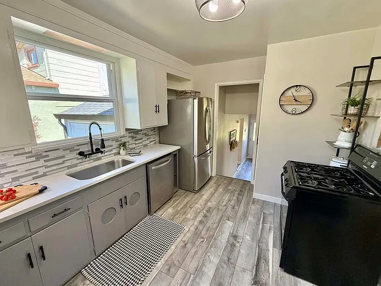 291 Lorraine Blvd — Photo 10