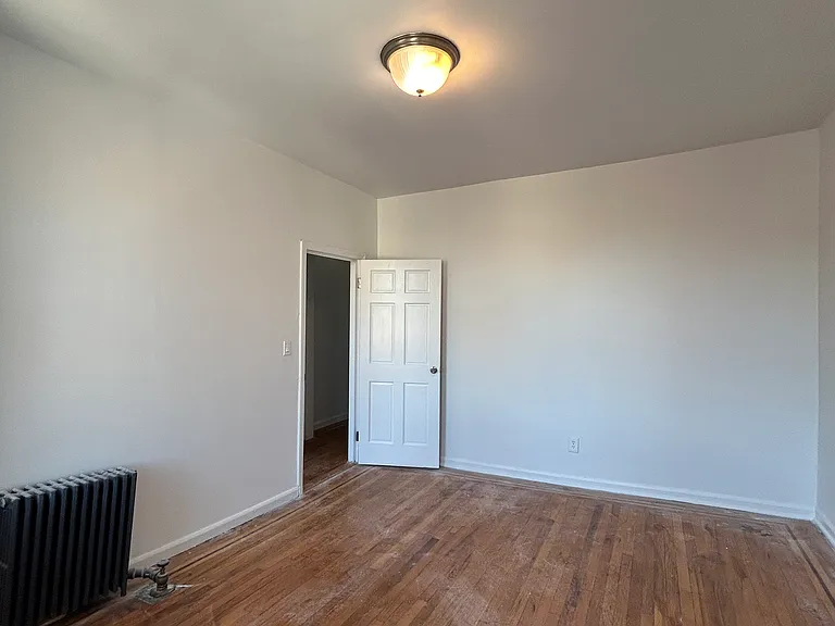 91 E 208th St #5B — Photo 5