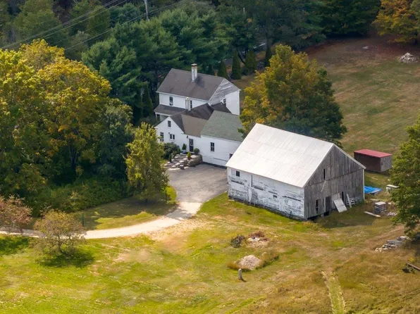 366 Old Concord Turnpike, Barrington, NH 03825