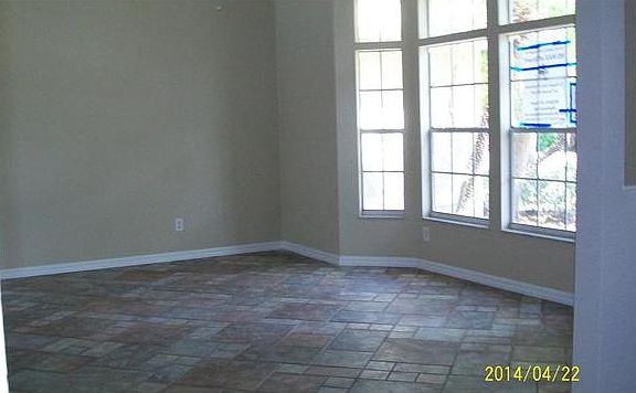 2nd image of 2572 SE Lyman Cir