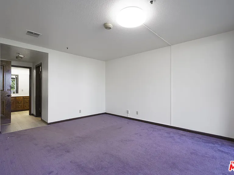880 W 1st St #306 — Photo 22