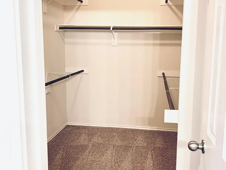 1513 Rainbow Parke Dr — Photo 18