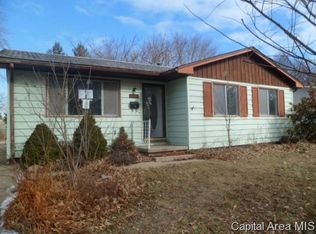 2541 Selkirk Rd, Springfield, IL 62702