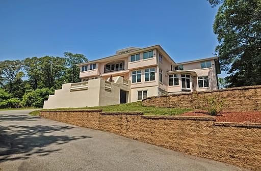 1st image of 653 Blue Hill Ave
