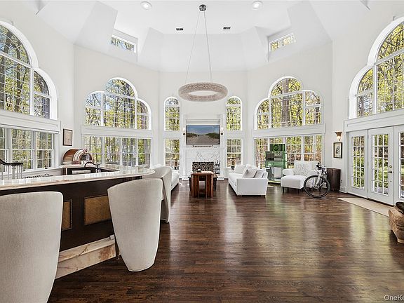 5th image of 602A Twin Hills Court