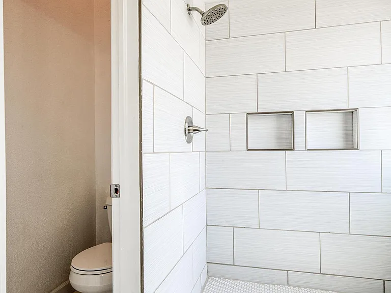 1229 Diamond Cove Pl — Photo 35