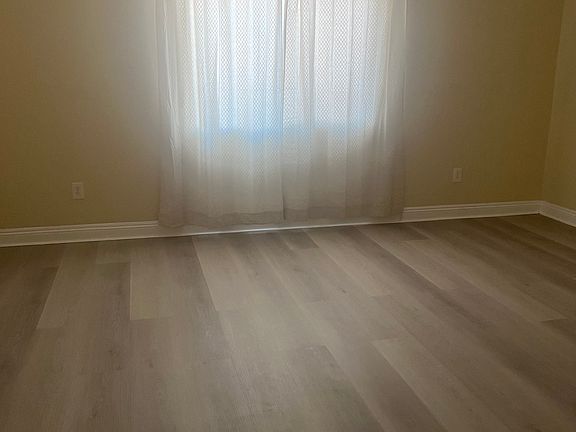 3rd image of 6901 Wilcox Ave #1