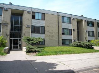 904 21st Ave S, Minneapolis, MN 55404