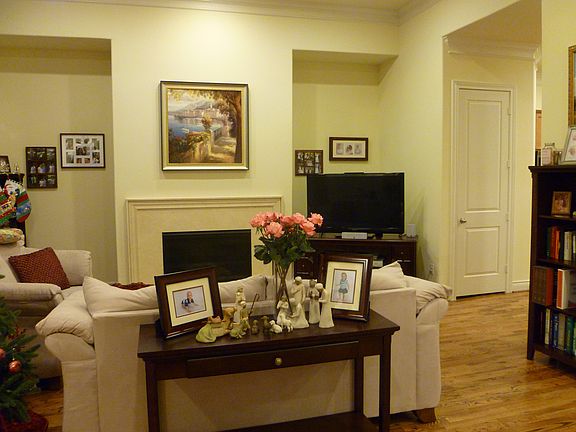 3rd image of 9601 Pemberton Crescent Dr