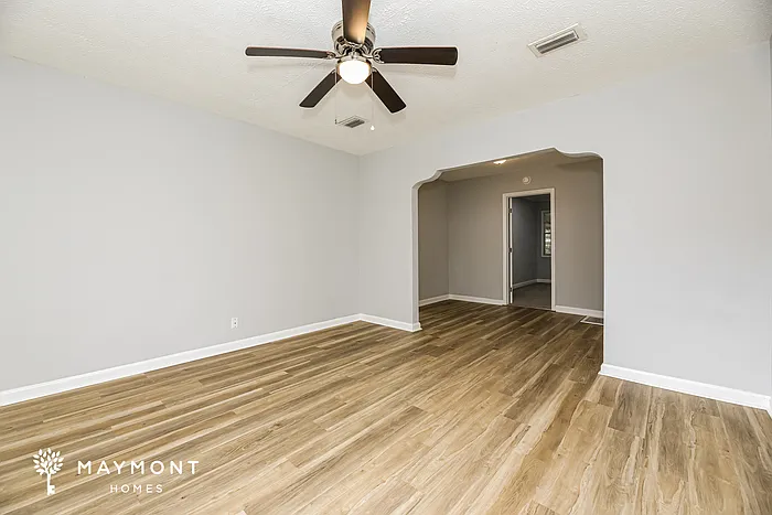 4740 Cardinal Blvd — Photo 4