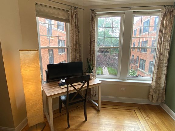 5th image of 1112 W Pratt Blvd APT 2E