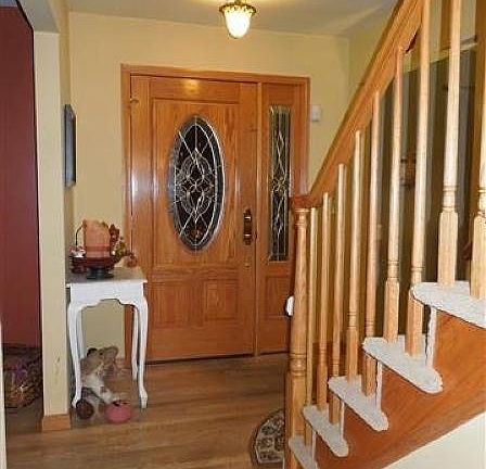 2nd image of 868 Crescent Dr