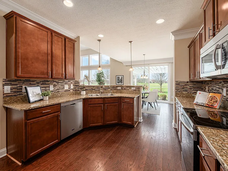 1104 Balmoral Dr #1 — Photo 19