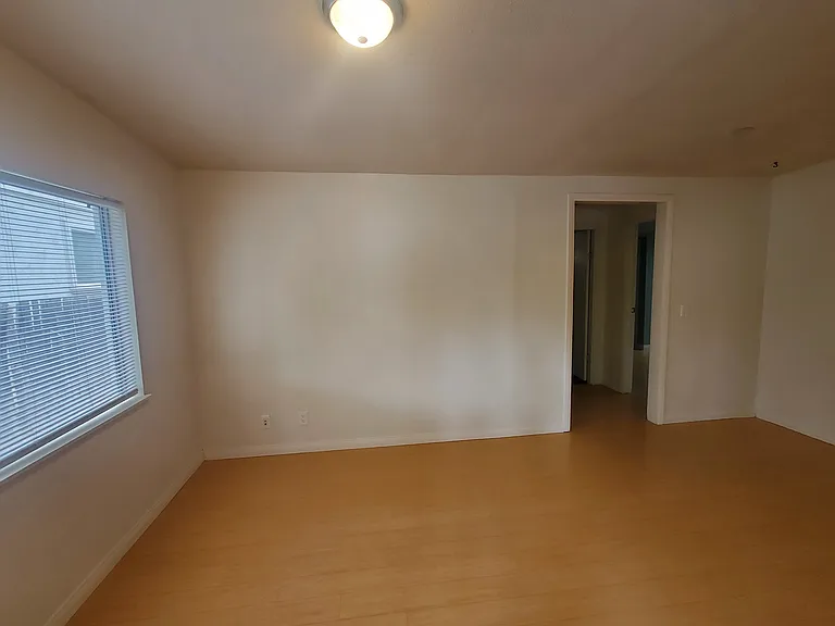 51 Sycamore Dr — Photo 9