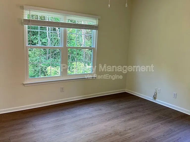 801 Virginia Center Pkwy — Photo 34