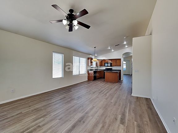 4th image of 37884 N Bonnie Ln