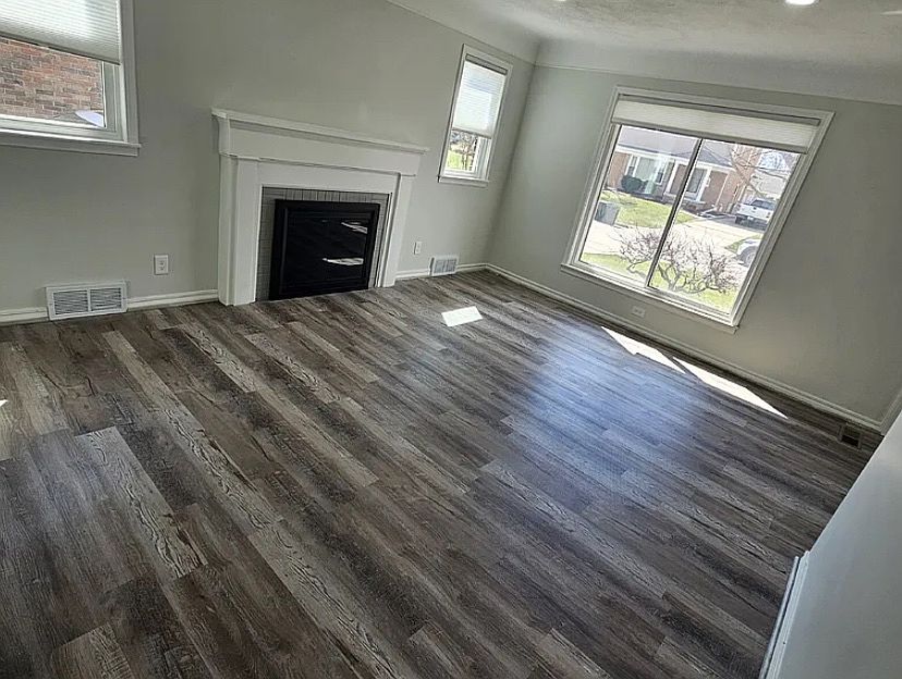 1st image of 22649 Bayview Dr