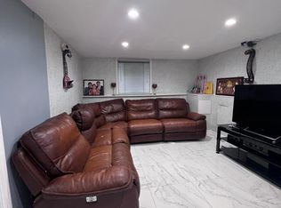 347 Stewart Ave, Bethpage, NY 11714