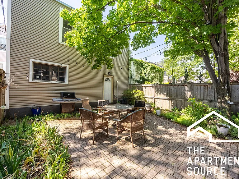 1127 W George St #1F — Photo 19