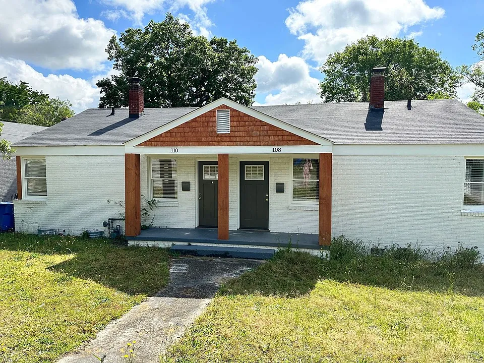 108-110 S Kilbourne Rd