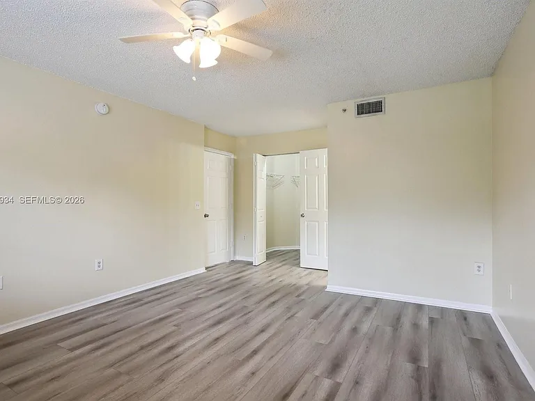 5051 Wiles Rd #201 — Photo 15