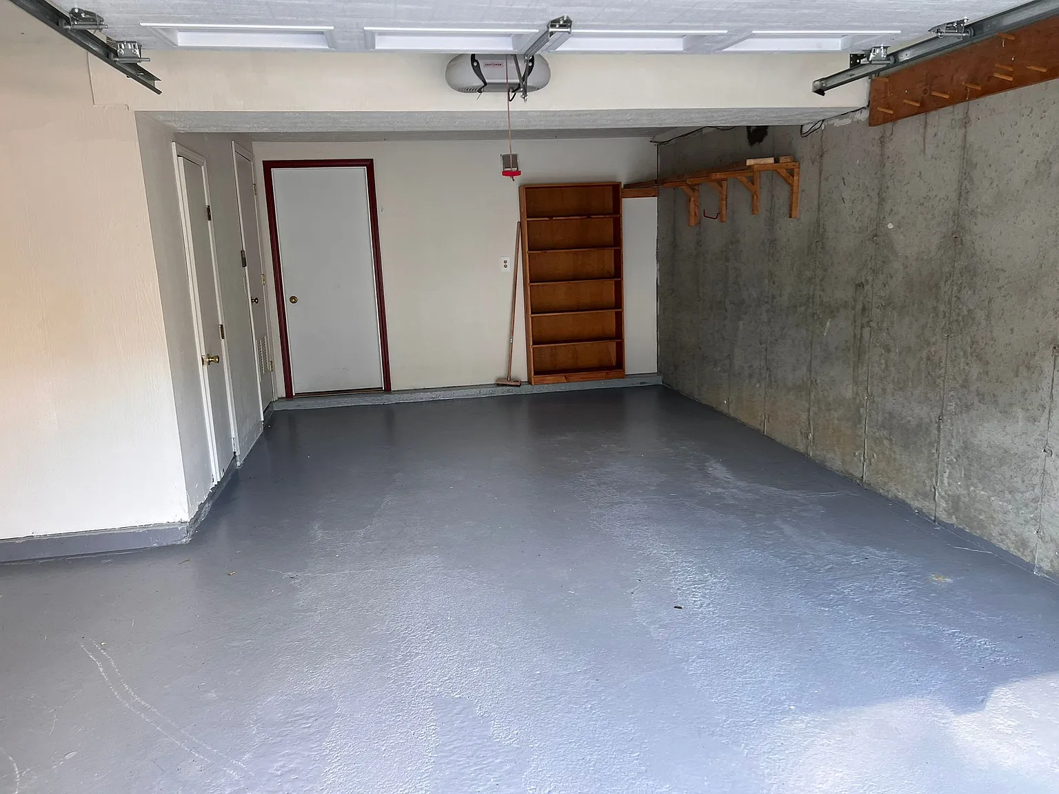3 bed, 2.5 bath, 1926 sqft, $3,250 — Photo 3