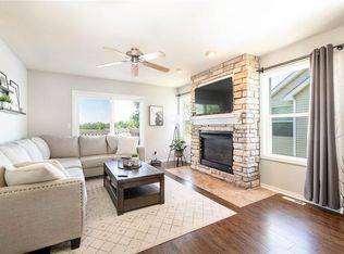 904 SW Springfield Dr, Ankeny, IA 50023