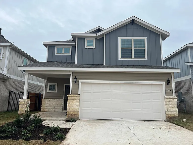128 Bennington Dr — Photo 1