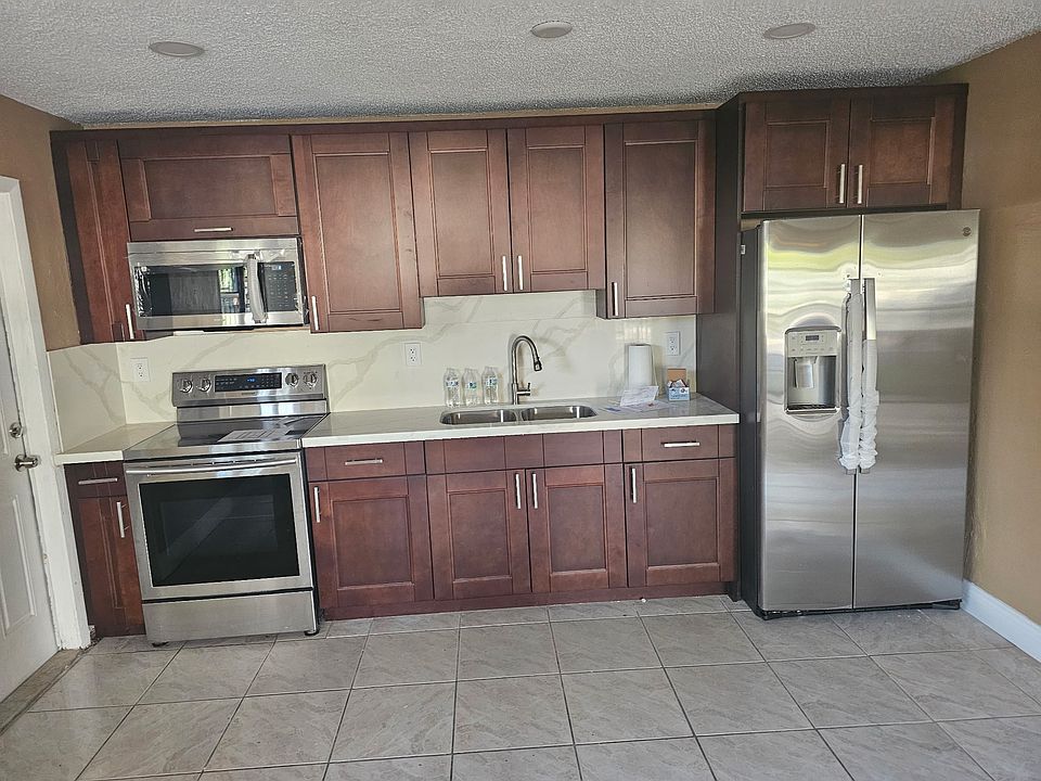 1st image of 11235 NW 17th Ave