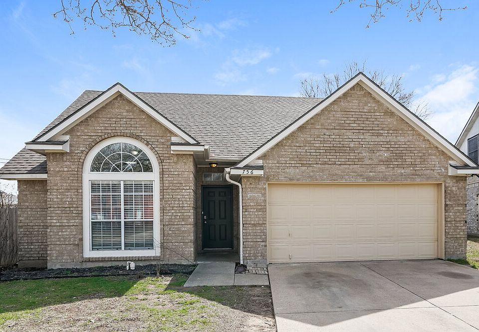 1st image of 756 Rockett Ln