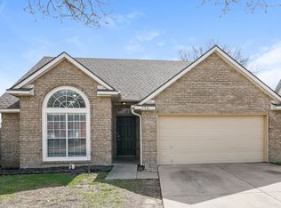 756 Rockett Ln, Cedar Hill, TX 75104