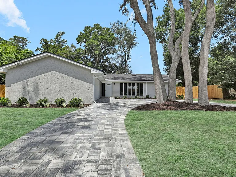 12522 Macaw Dr — Photo 1