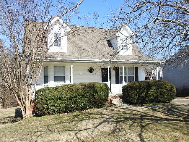 1st image of 1013 Heather Dr