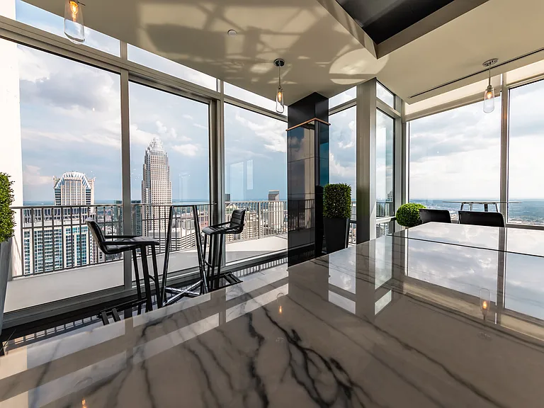 The VUE Charlotte On 5th — Photo 22