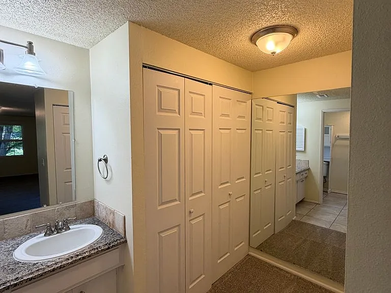 2735 Almaden St — Photo 20