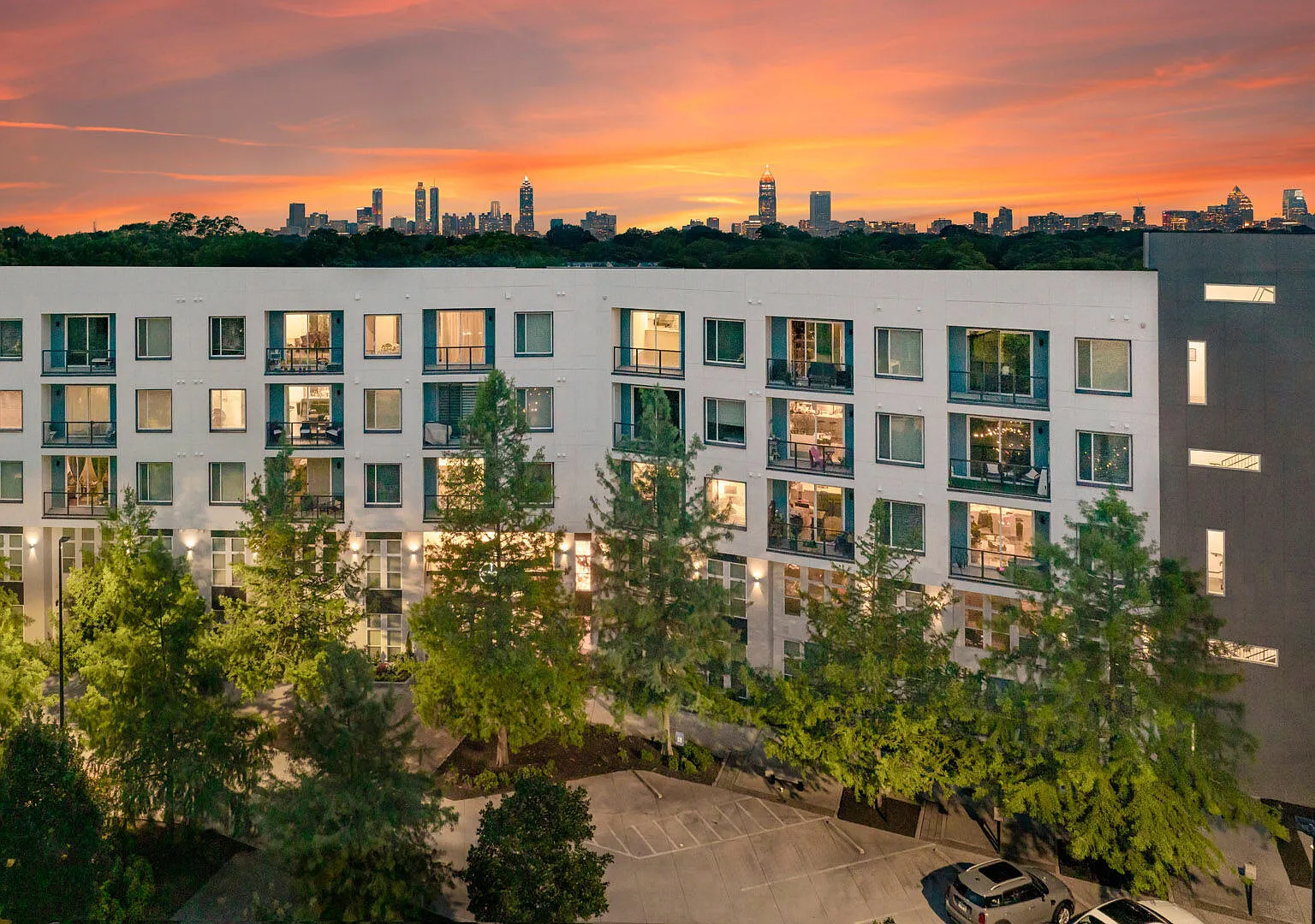 Spoke Apartments — Photo 1