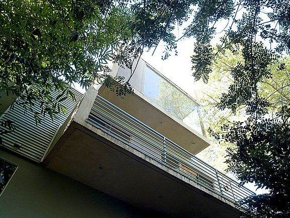 4th image of 8860 Lookout Mountain Ave