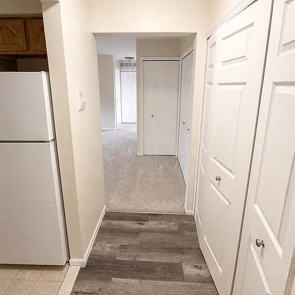 30028 W Twelve Mile Rd #27 — Photo 11