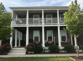 3704 Canal St, Saint Charles, MO 63301