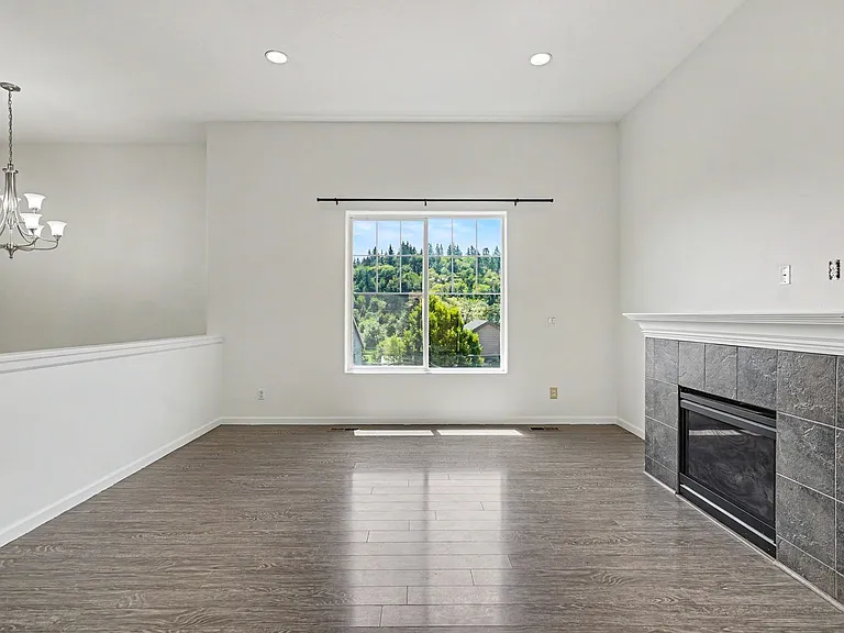 2495 Benjamin Ave NW — Photo 40