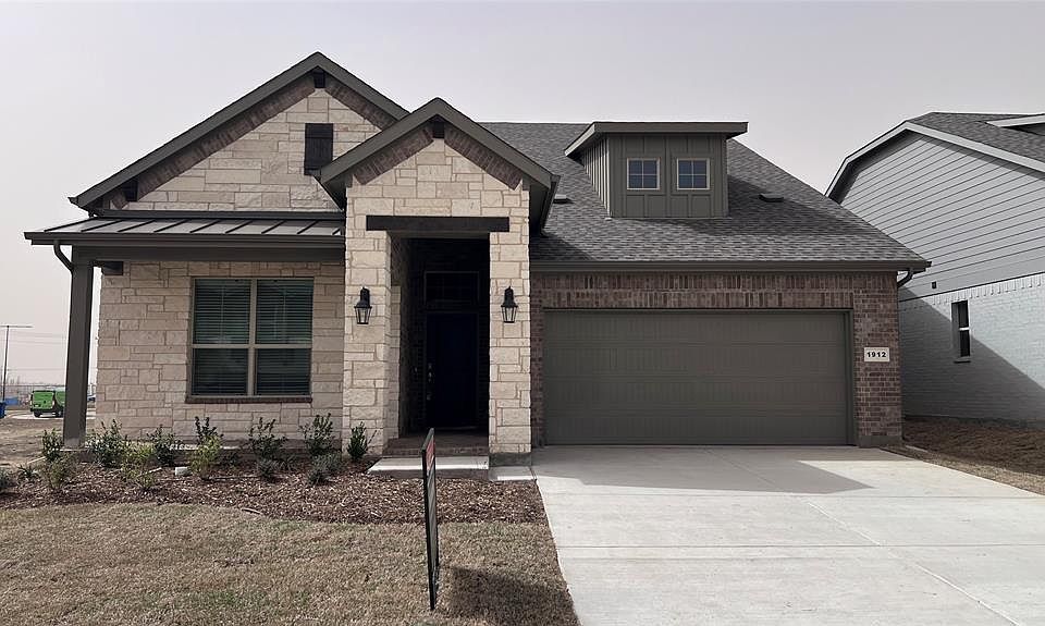 Front Elevation-D.R. Horton''s Aledo Floor Plan Elevation F-All Home and community information, including pricing, included features, terms, availability and amenities, are subject to change at any time without notice or obligation. All Drawings, pictures, photographs, video, square footages, floor plans, elevations, features, colors and sizes are approximate for illustration purposes only and will vary from the homes as built.