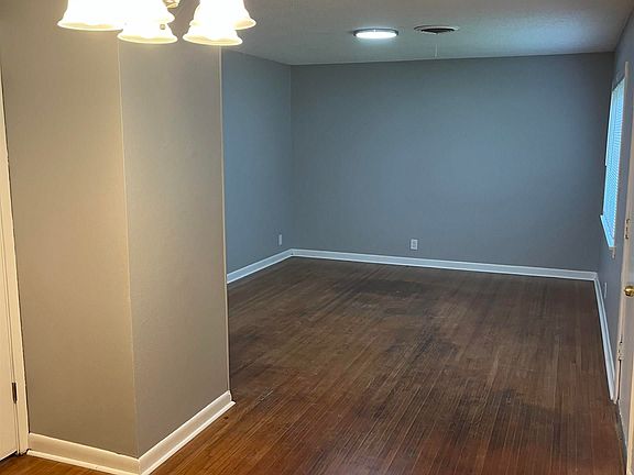 3rd image of 510 Dixie Dr