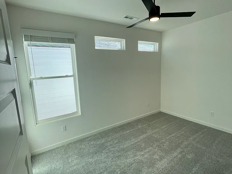 1433 E Huntsville Rd #3 — Photo 12